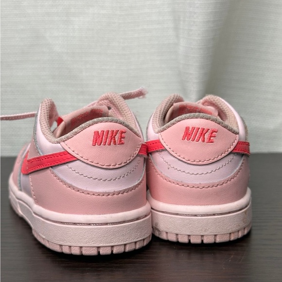 Nike SB Kids shoes size 8C Triple Pink - Picture 3 of 7